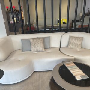 衛斯理圓弧沙發